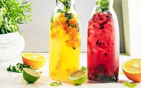 Bouteilles d’eau infusée aux fruits pour une hydratation naturelle et saine